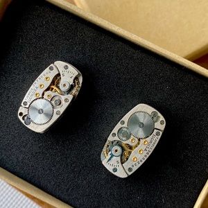 New CUFFLINKS Handmade Upcycled Vintage ELGIN Watch Movement 7 Jewel unisex